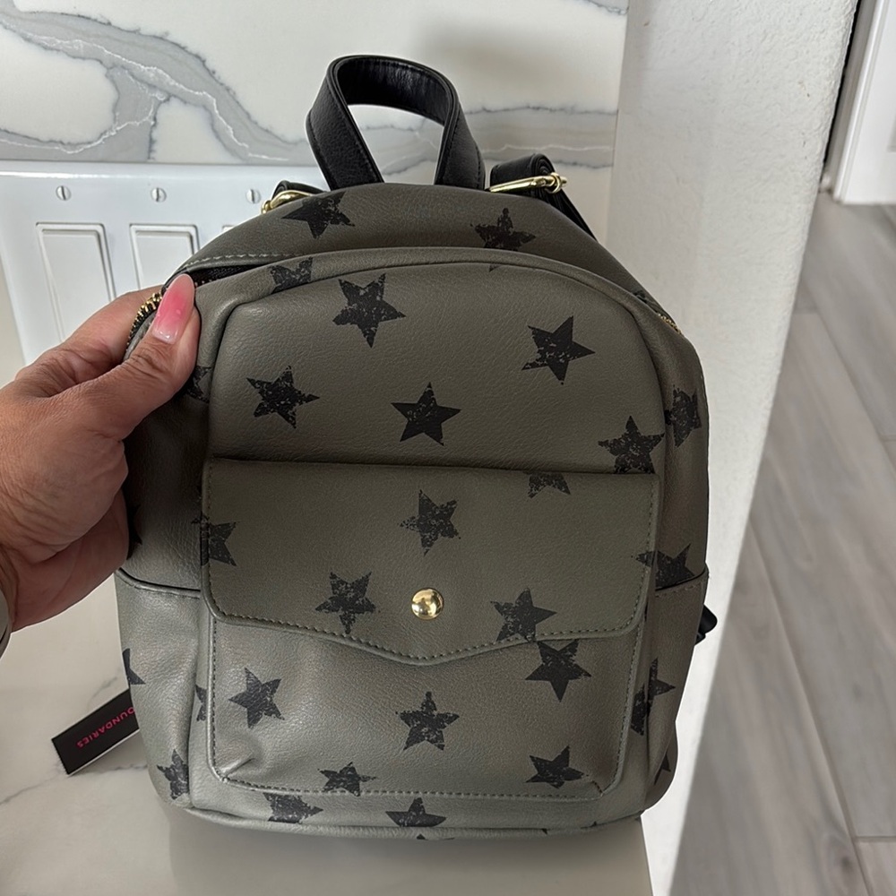 NWT - No Boundaries Starry military green Mini Backpack
